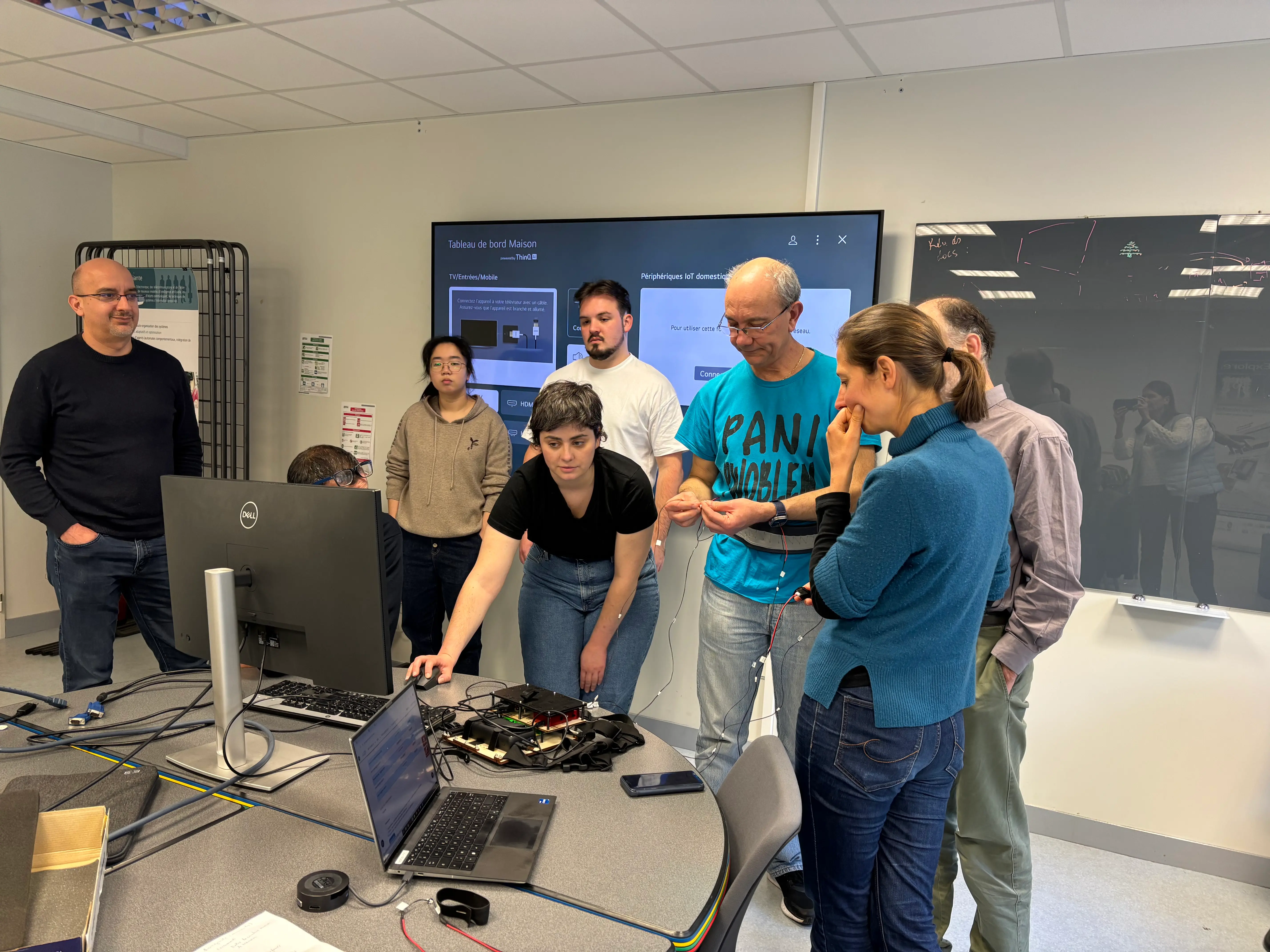 Session de travail collaborative de l'équipe SAM-Guide lors de la réunion du 14 mars