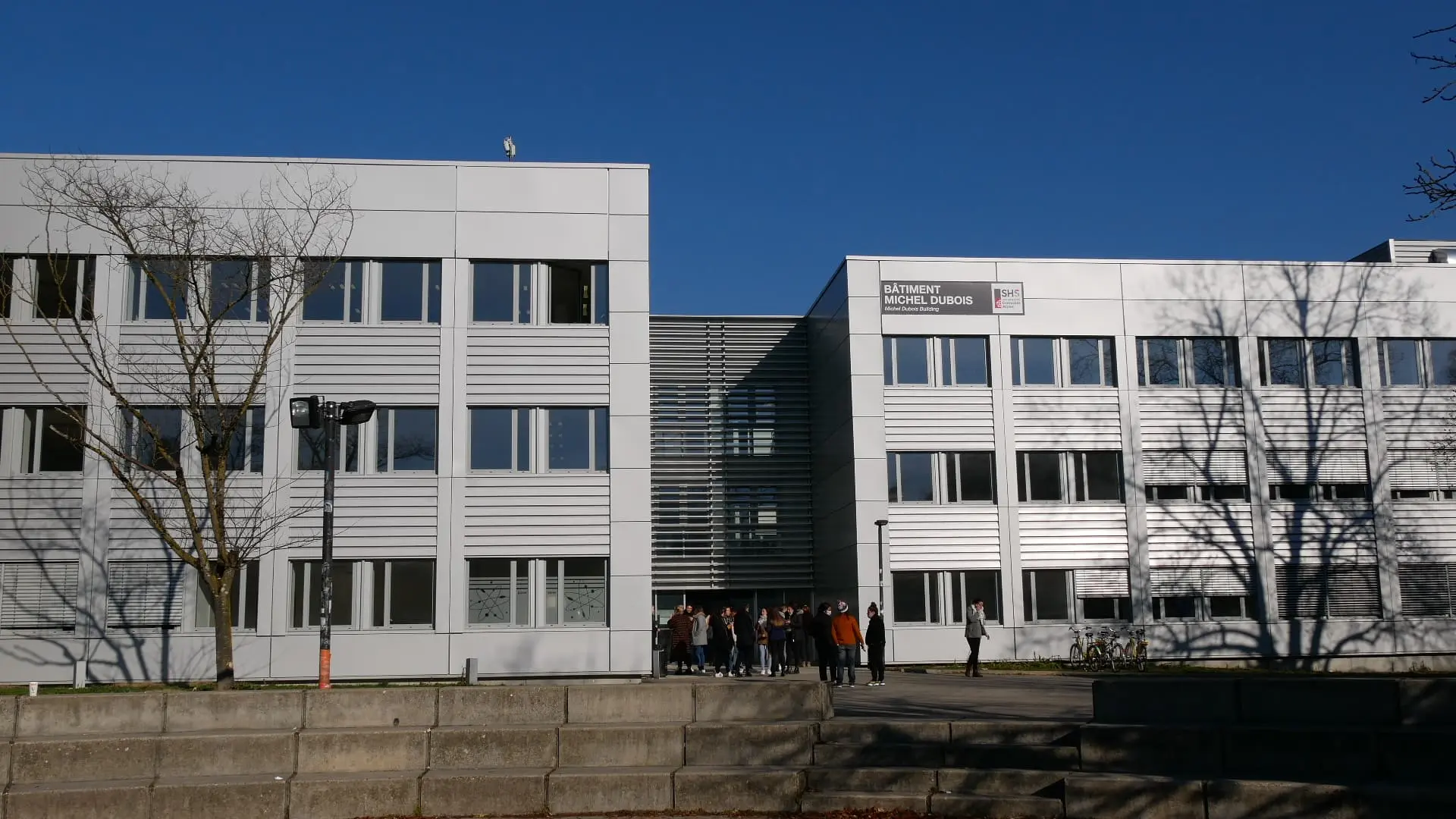 Photo du batiment du LPNC
